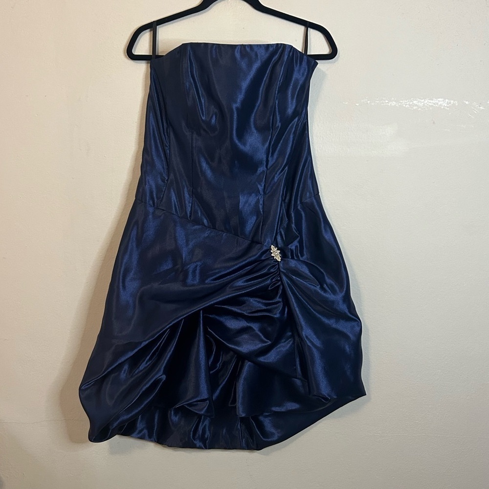 Jessica McClintock for Gunne Sax Blue Strapless Bubble Hem Dress